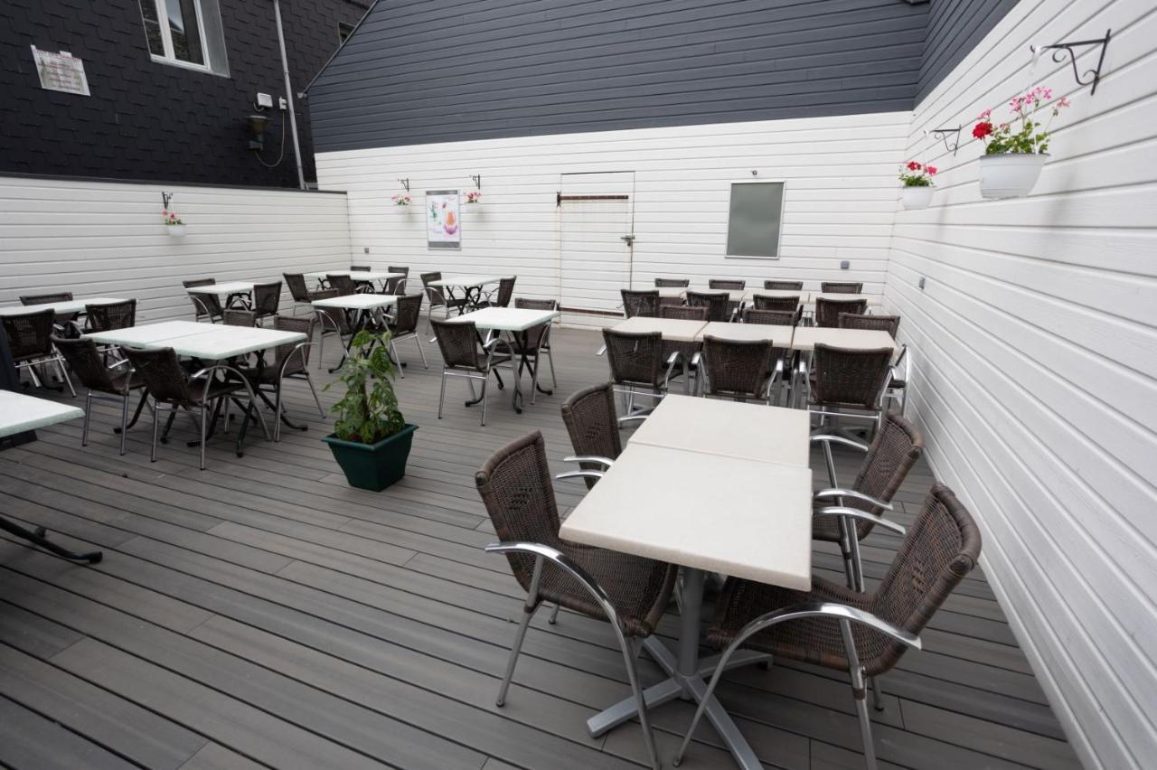 Logis-Hotel & Restaurant Le Carnot Bolbec Zewnętrze zdjęcie