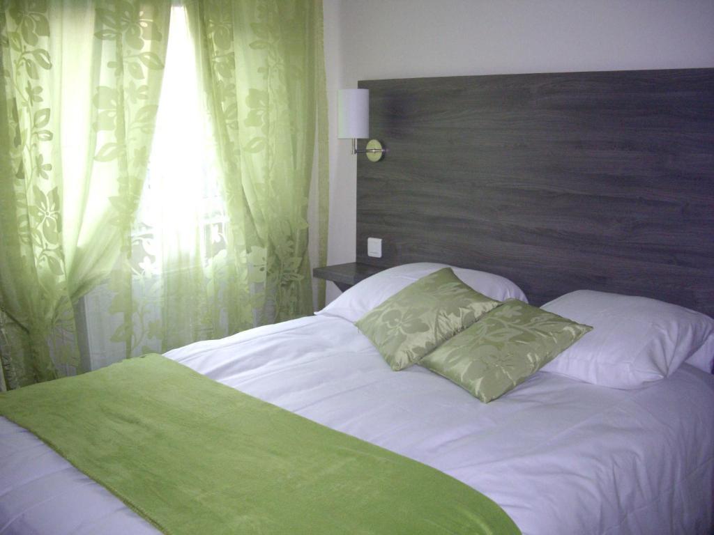 Logis-Hotel & Restaurant Le Carnot Bolbec Pokój zdjęcie