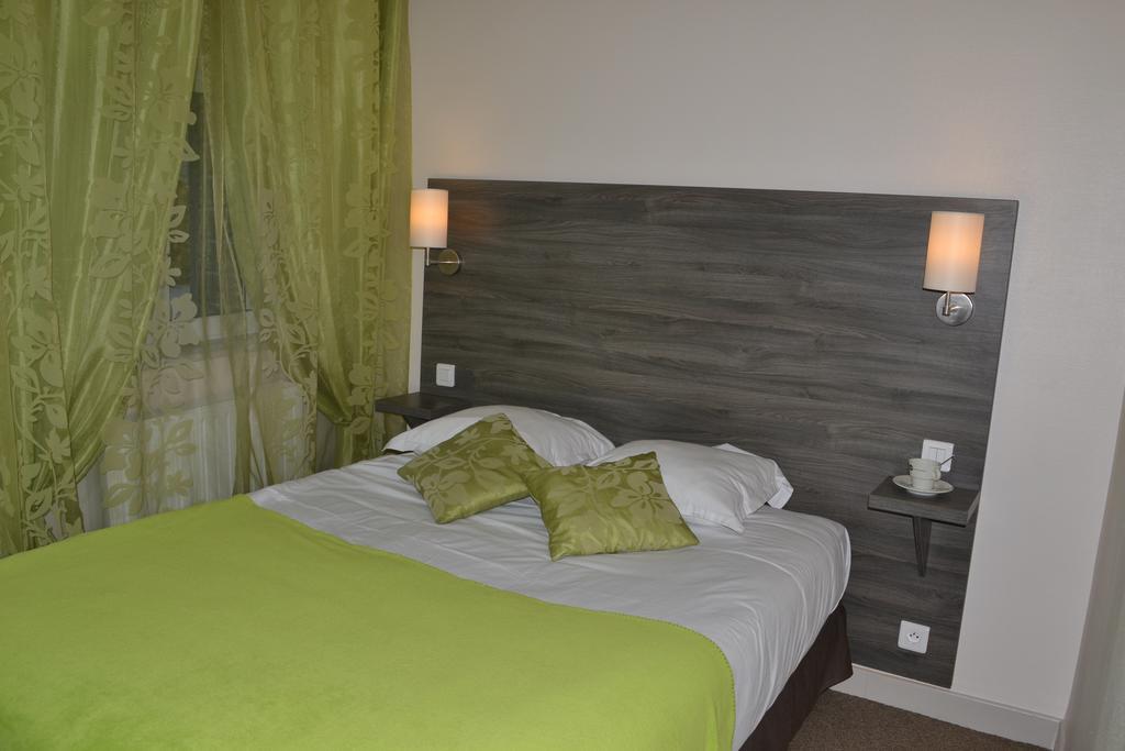 Logis-Hotel & Restaurant Le Carnot Bolbec Zewnętrze zdjęcie