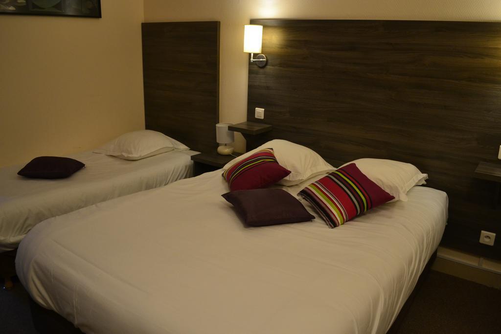 Logis-Hotel & Restaurant Le Carnot Bolbec Zewnętrze zdjęcie