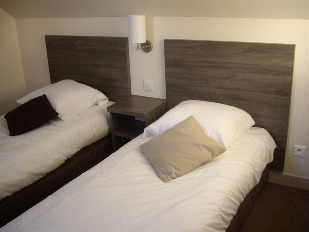 Logis-Hotel & Restaurant Le Carnot Bolbec Zewnętrze zdjęcie